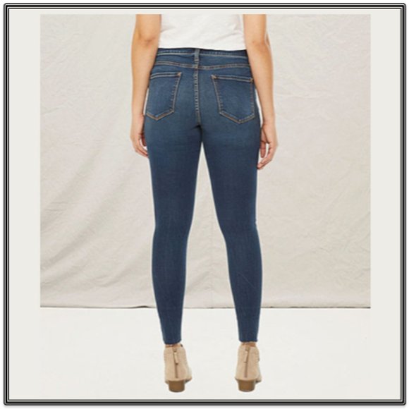 a.n.a Tall Womens Destructed Jegging - Picture 3 of 3